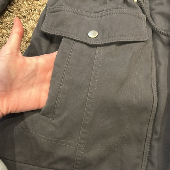 Women’s Small Grey Fur Jacket - Picture 6 of 12